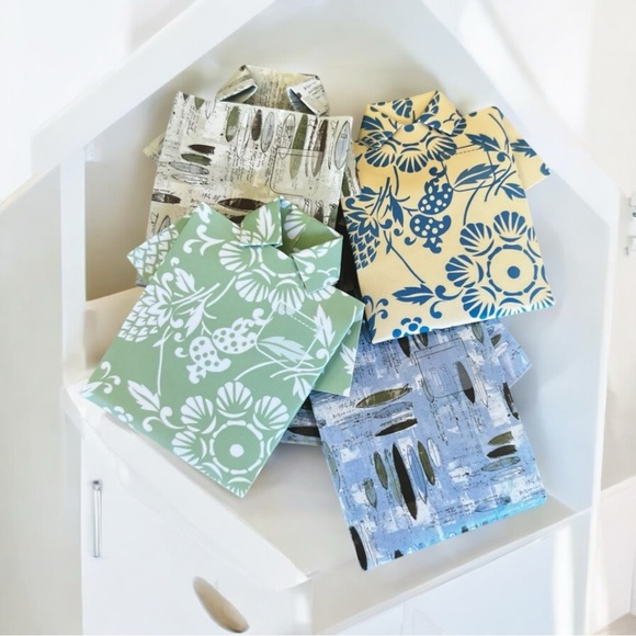 Hawaiian Airlines Salt & Pepper ORIGAMI Aloha Shirt Collectible Souvenir New - Picture 9 of 16